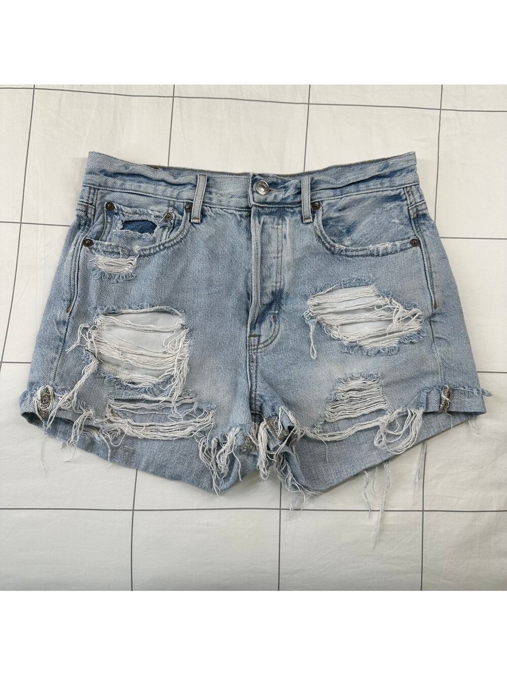 American Eagle Shorts Womens 4 Blue Light Wash Distressed Destroyed Button Fly